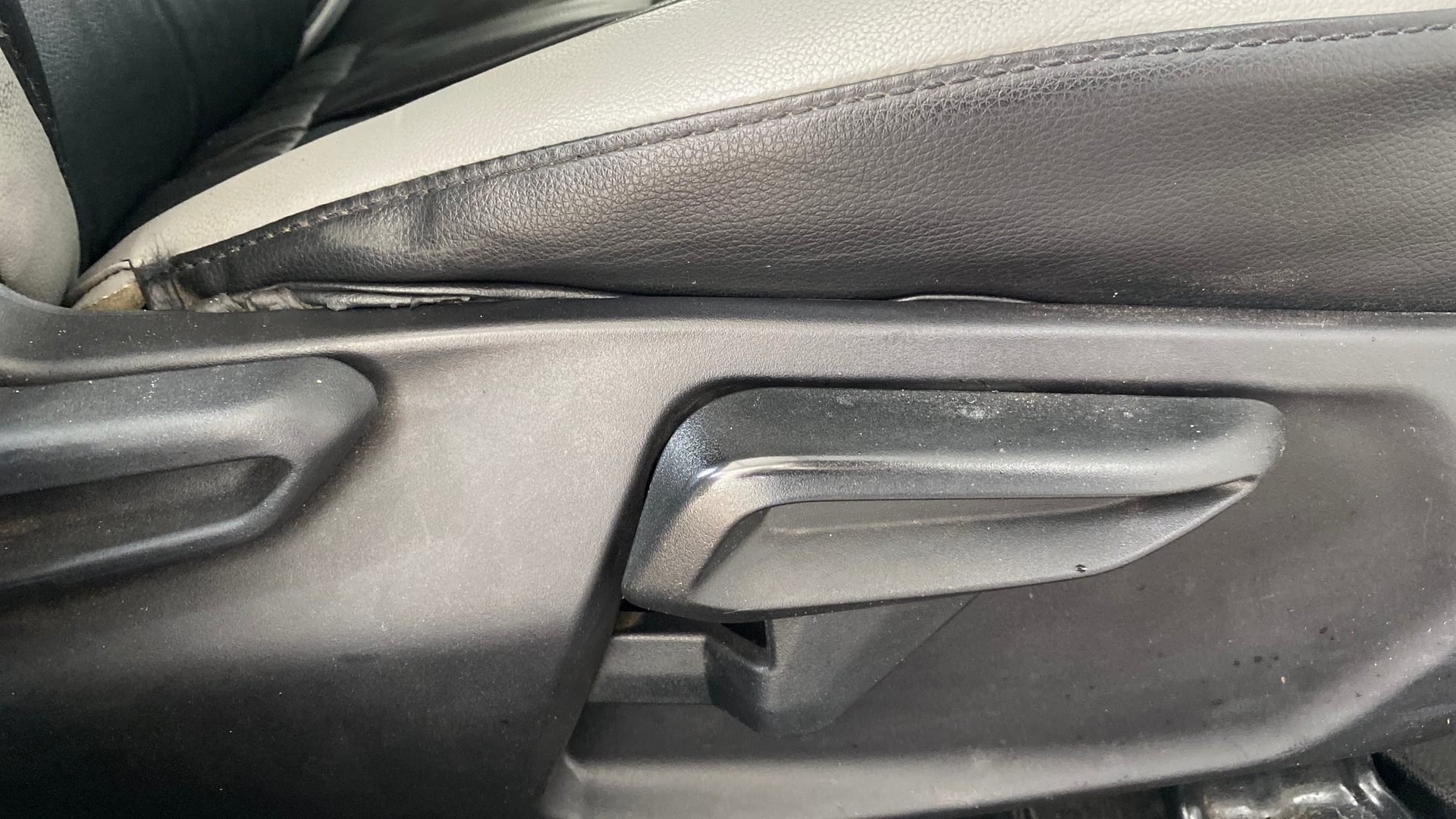 View 2023 Tata Nexon XZ Plus Diesel Image 18 Used 2023 Tata Nexon XZ Plus Diesel Image 18