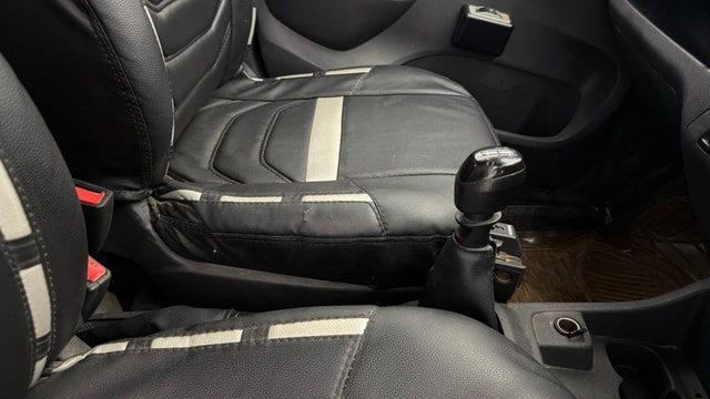 View Renault Kwid Image 37 Used Renault Kwid Image 37