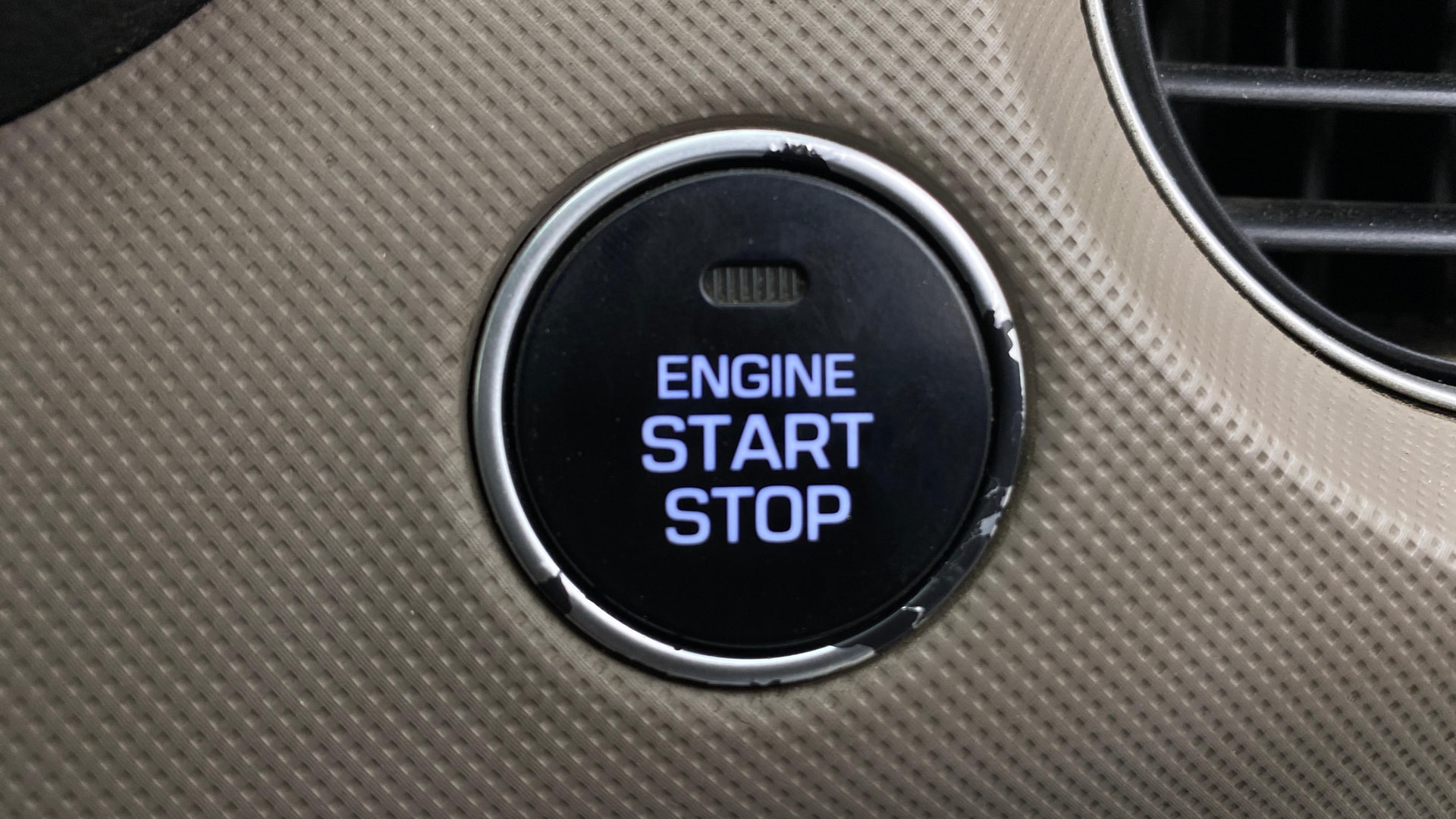 View 2015 Hyundai Grand i10 Asta AT 1.2 Kappa VTVT Image 34 Used 2015 Hyundai Grand i10 Asta AT 1.2 Kappa VTVT Image 34