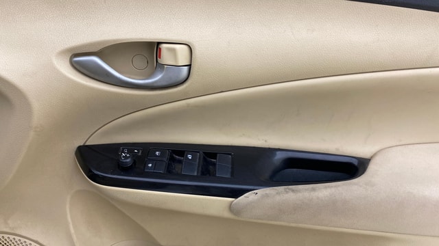 View Toyota Yaris Image 32 Used Toyota Yaris Image 32