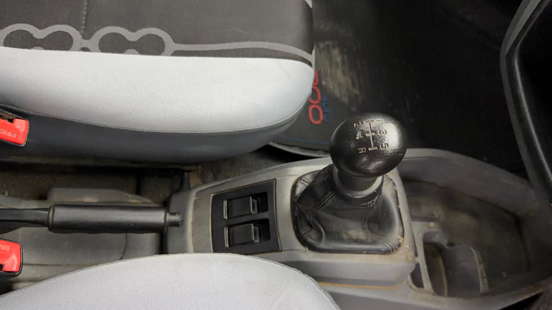View 2013 Maruti Suzuki Alto 800 LX Image 37 Used 2013 Maruti Suzuki Alto 800 LX Image 37