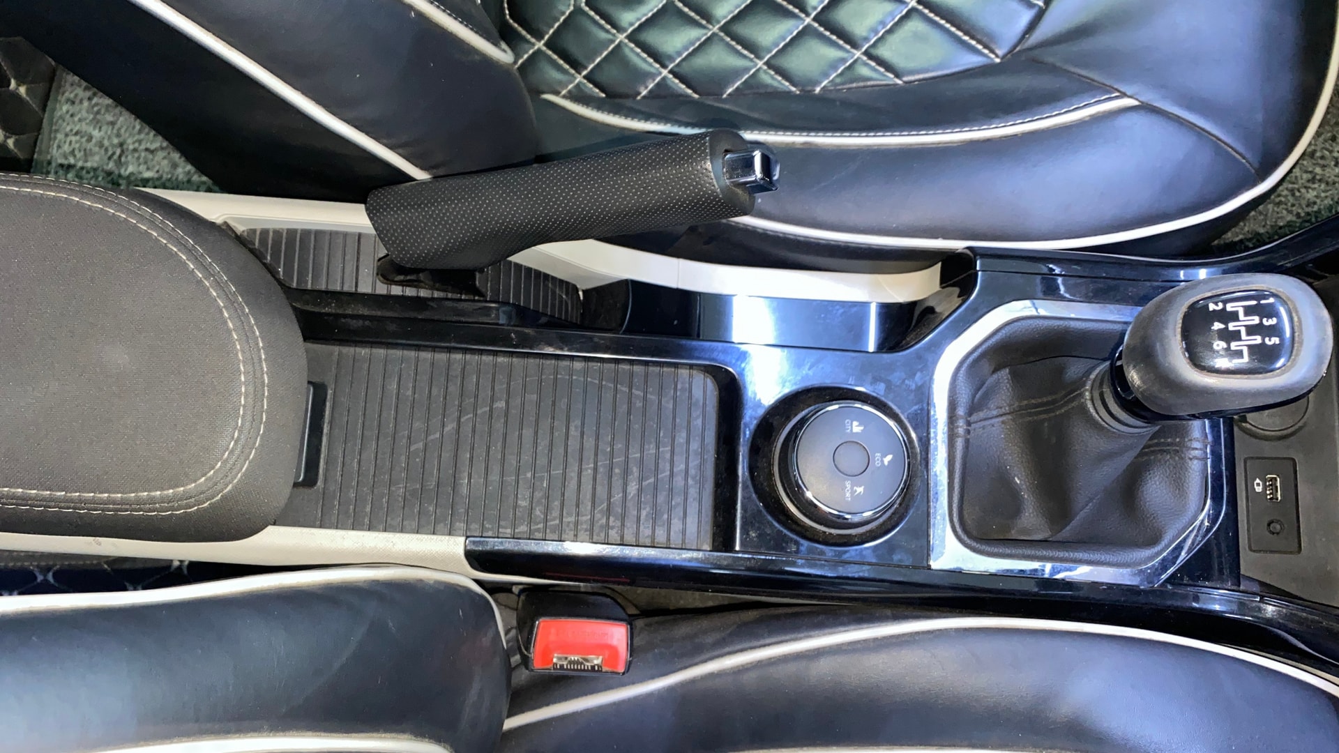 View 2021 Tata Nexon Revotron XE Image 39 Used 2021 Tata Nexon Revotron XE Image 39