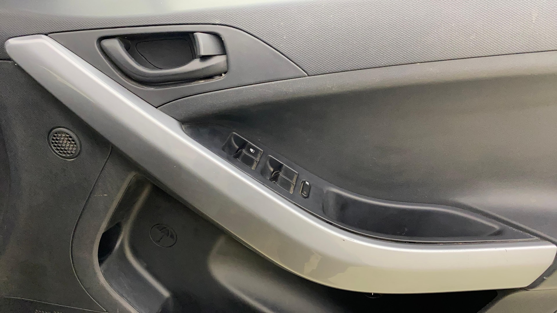 View 2020 Tata Nexon Revotron XE Image 33 Used 2020 Tata Nexon Revotron XE Image 33
