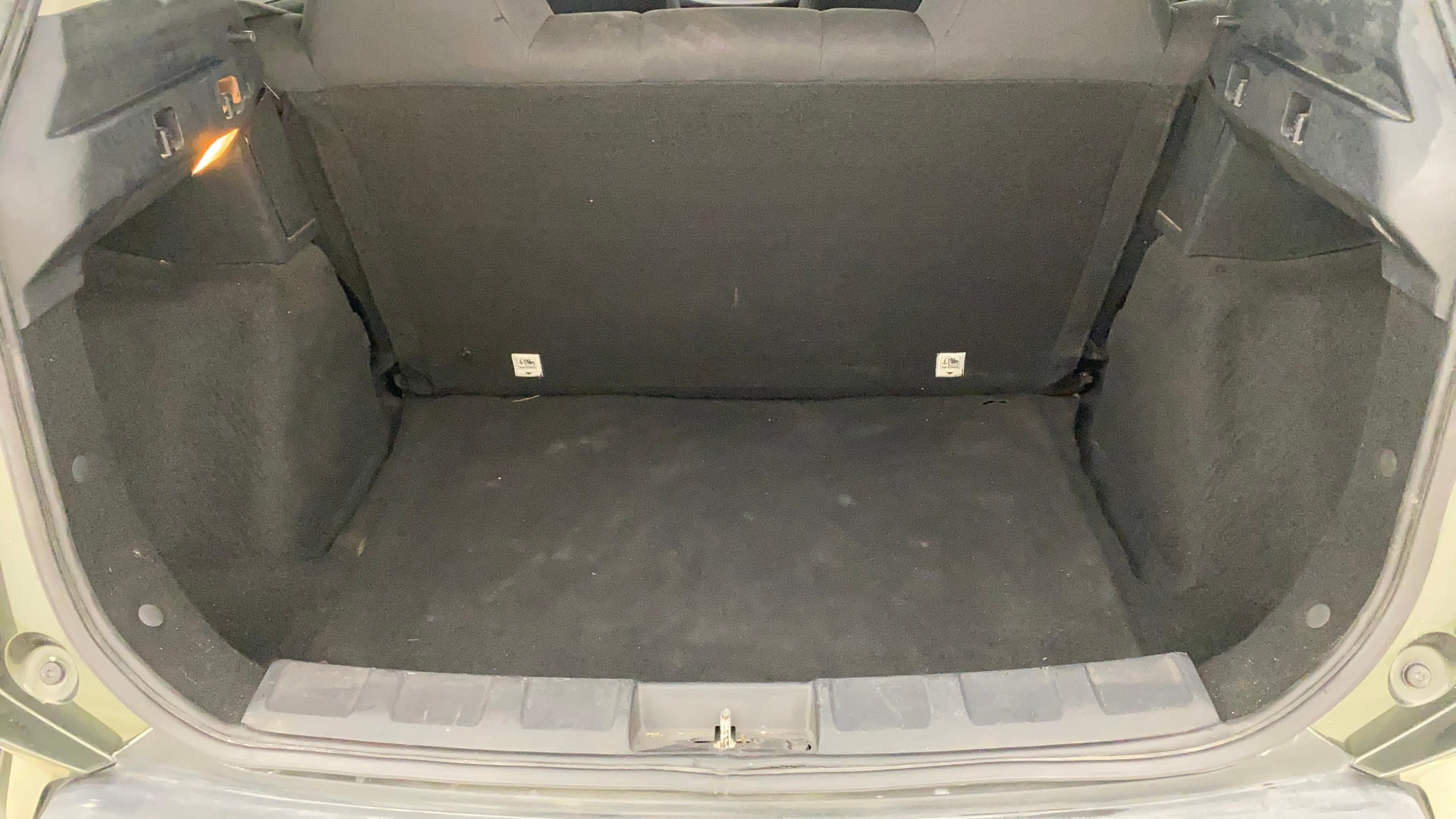 View 2020 Tata Nexon Revotron XE Image 10 Used 2020 Tata Nexon Revotron XE Image 10