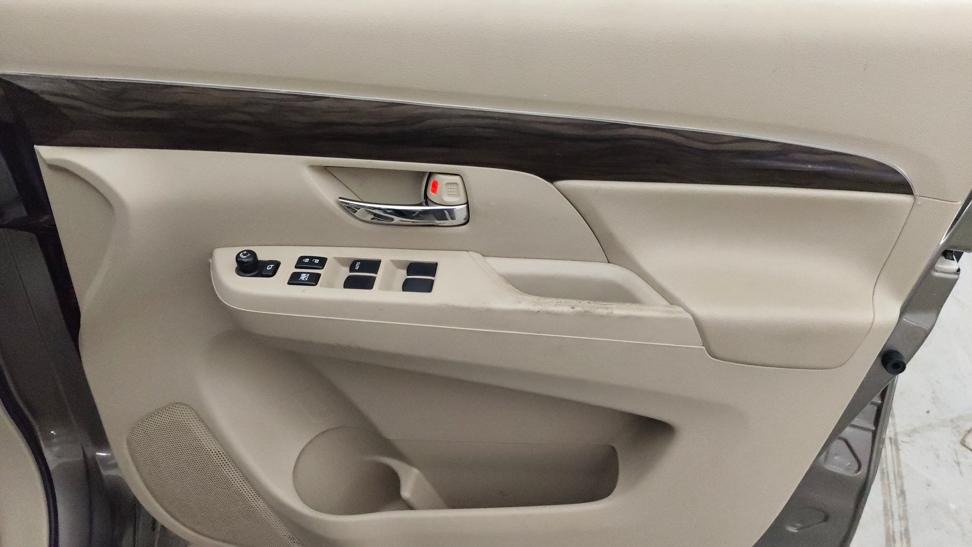 View 2021 Maruti Suzuki 1000 Base Variant Image 34 Used 2021 Maruti Suzuki 1000 Base Variant Image 34