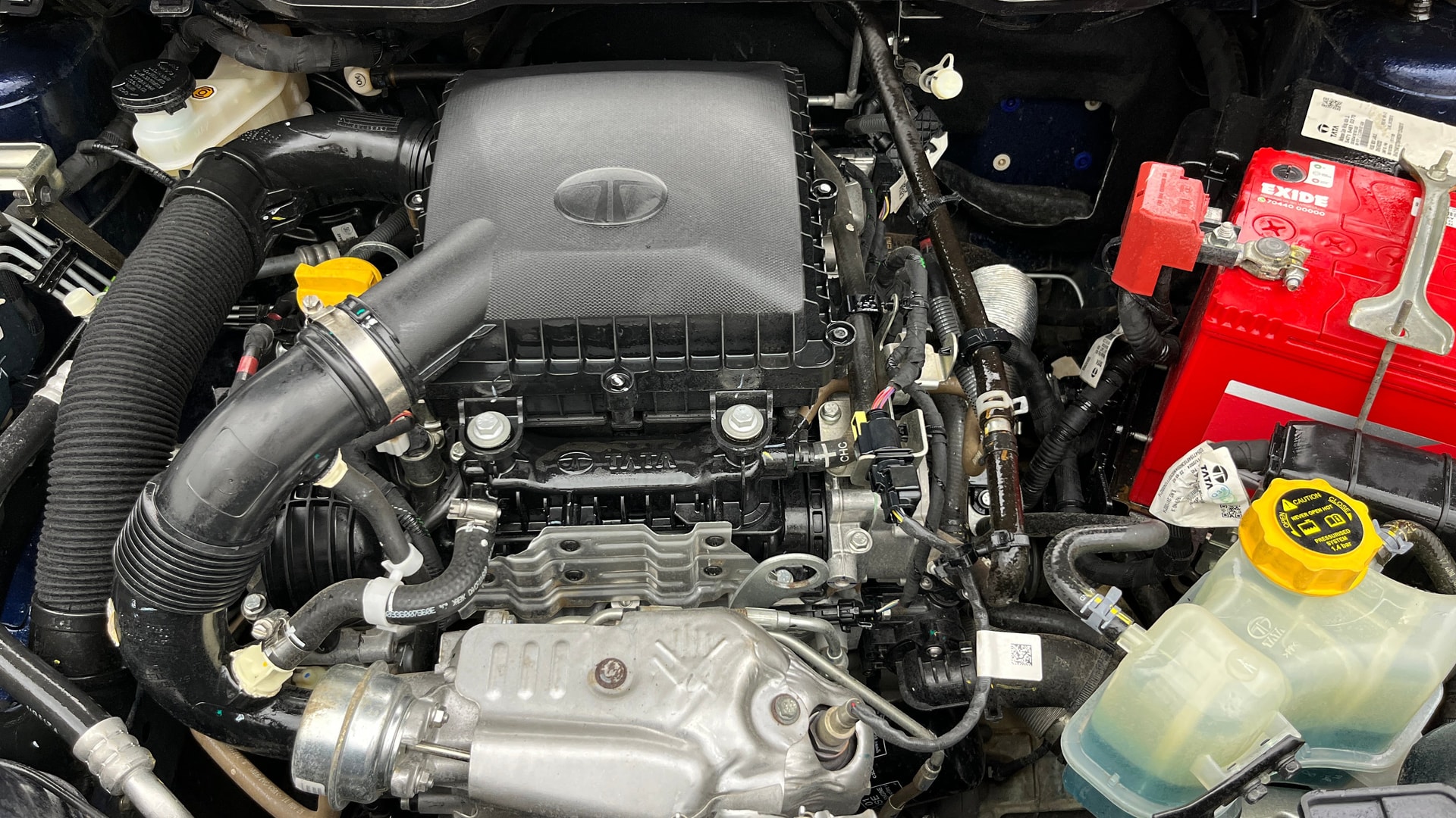 View 2025 Tata Curvv Smart 1.2 Revotron Petrol 6MT Image 45 Used 2025 Tata Curvv Smart 1.2 Revotron Petrol 6MT Image 45