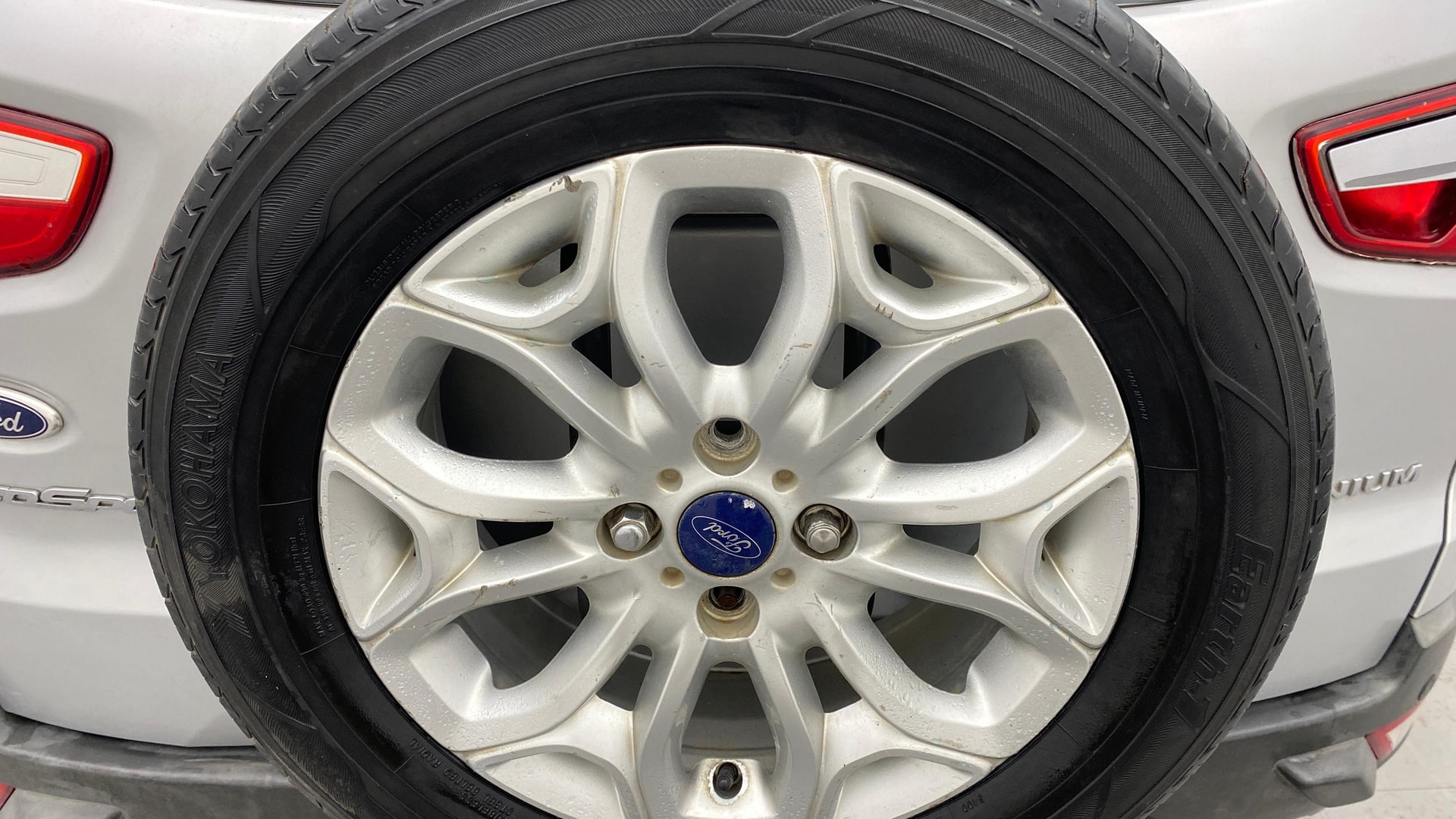 View 2016 Ford EcoSport 1.5 TDCi Diesel Ambiente BS IV Image 15 Used 2016 Ford EcoSport 1.5 TDCi Diesel Ambiente BS IV Image 15