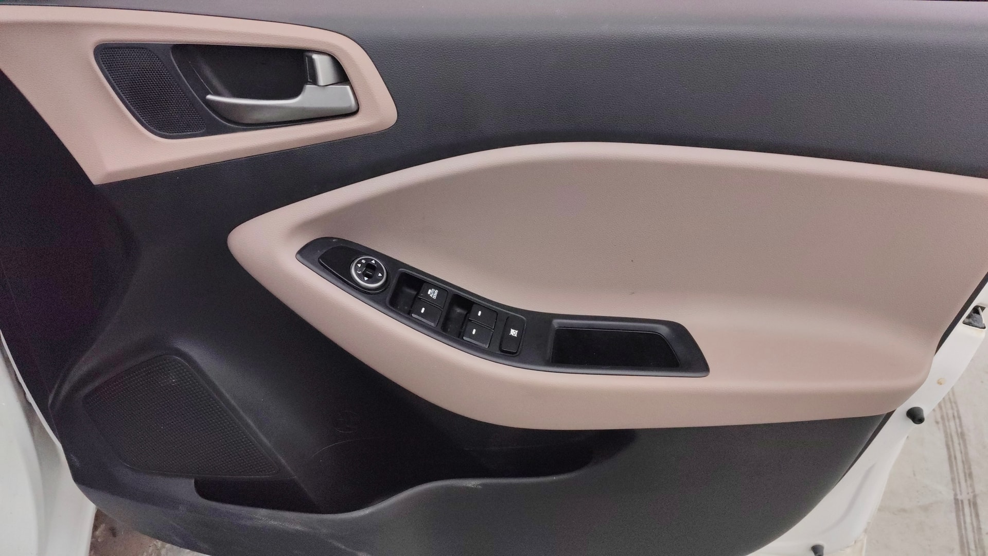 View 2015 Hyundai Elite i20 Magna 1.2 Image 32 Used 2015 Hyundai Elite i20 Magna 1.2 Image 32