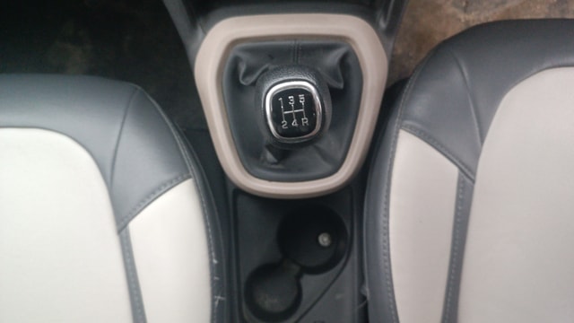 View Hyundai Grand i10 Image 38 Used Hyundai Grand i10 Image 38