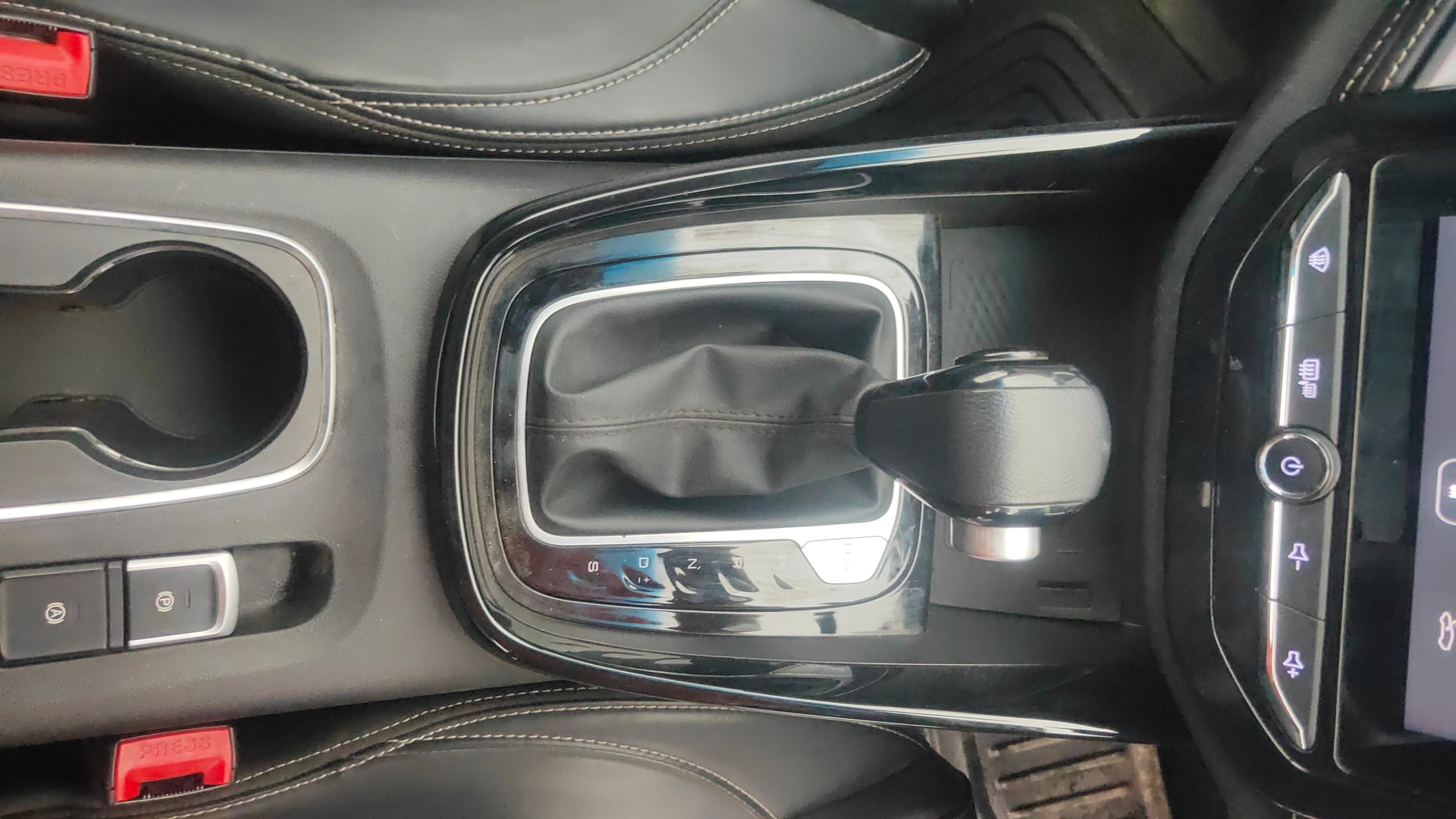 View 2022 MG Hector Sharp CVT Petrol Image 43 Used 2022 MG Hector Sharp CVT Petrol Image 43