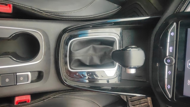 View MG Hector Image 43 Used MG Hector Image 43
