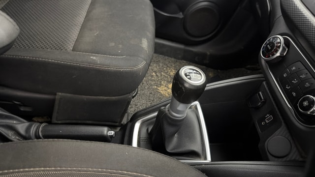 View Nissan Kicks Image 38 Used Nissan Kicks Image 38