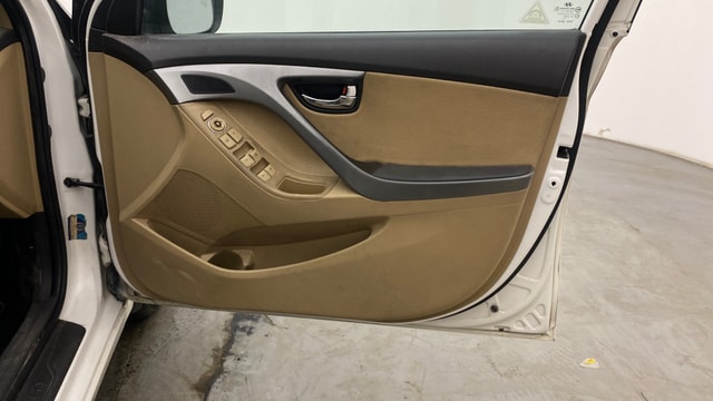 View Hyundai Elantra Image 34 Used Hyundai Elantra Image 34