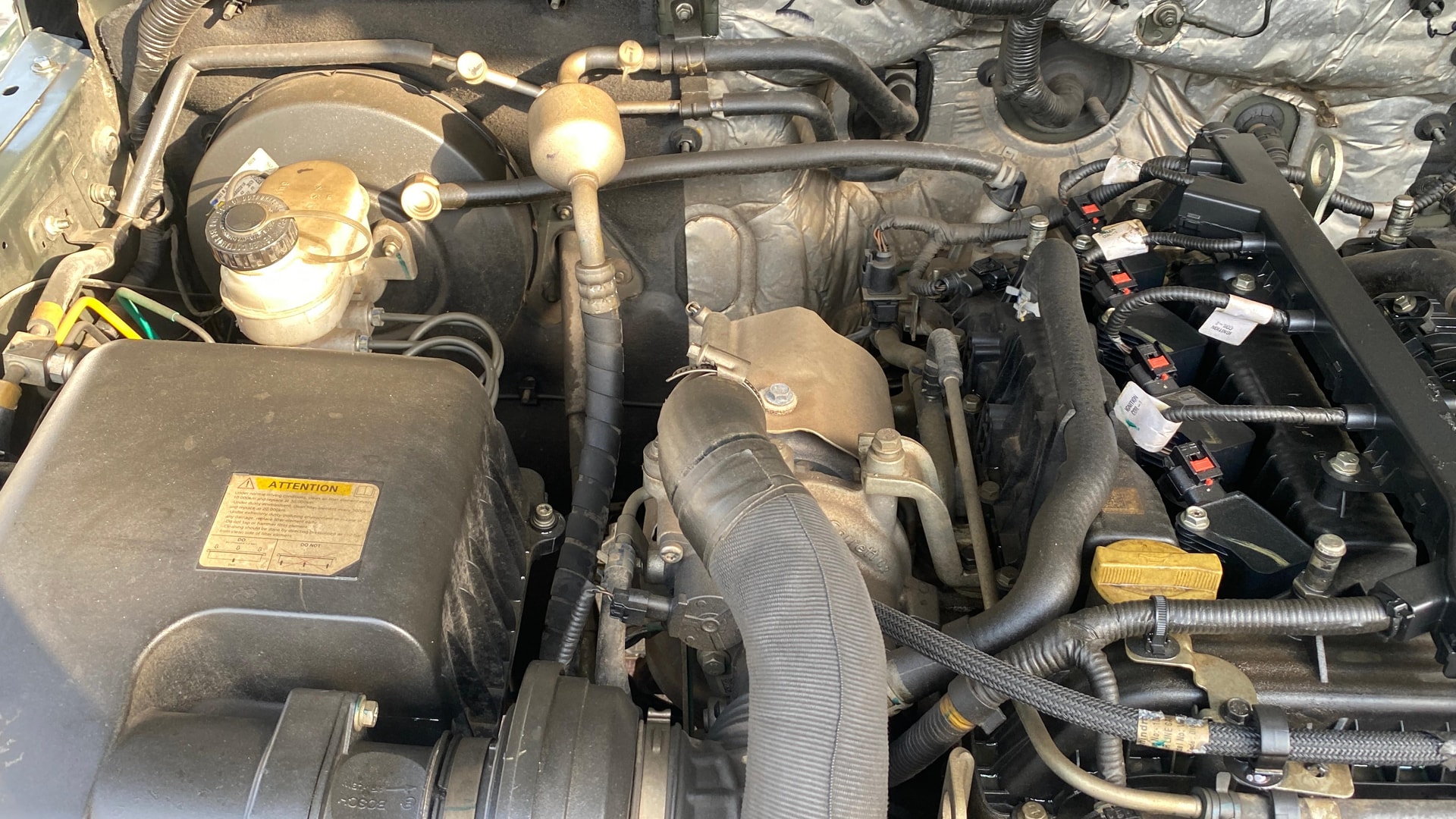 View 2021 Mahindra Thar AX Standard Manual Soft Top 6 Seater Image 3 Used 2021 Mahindra Thar AX Standard Manual Soft Top 6 Seater Image 3