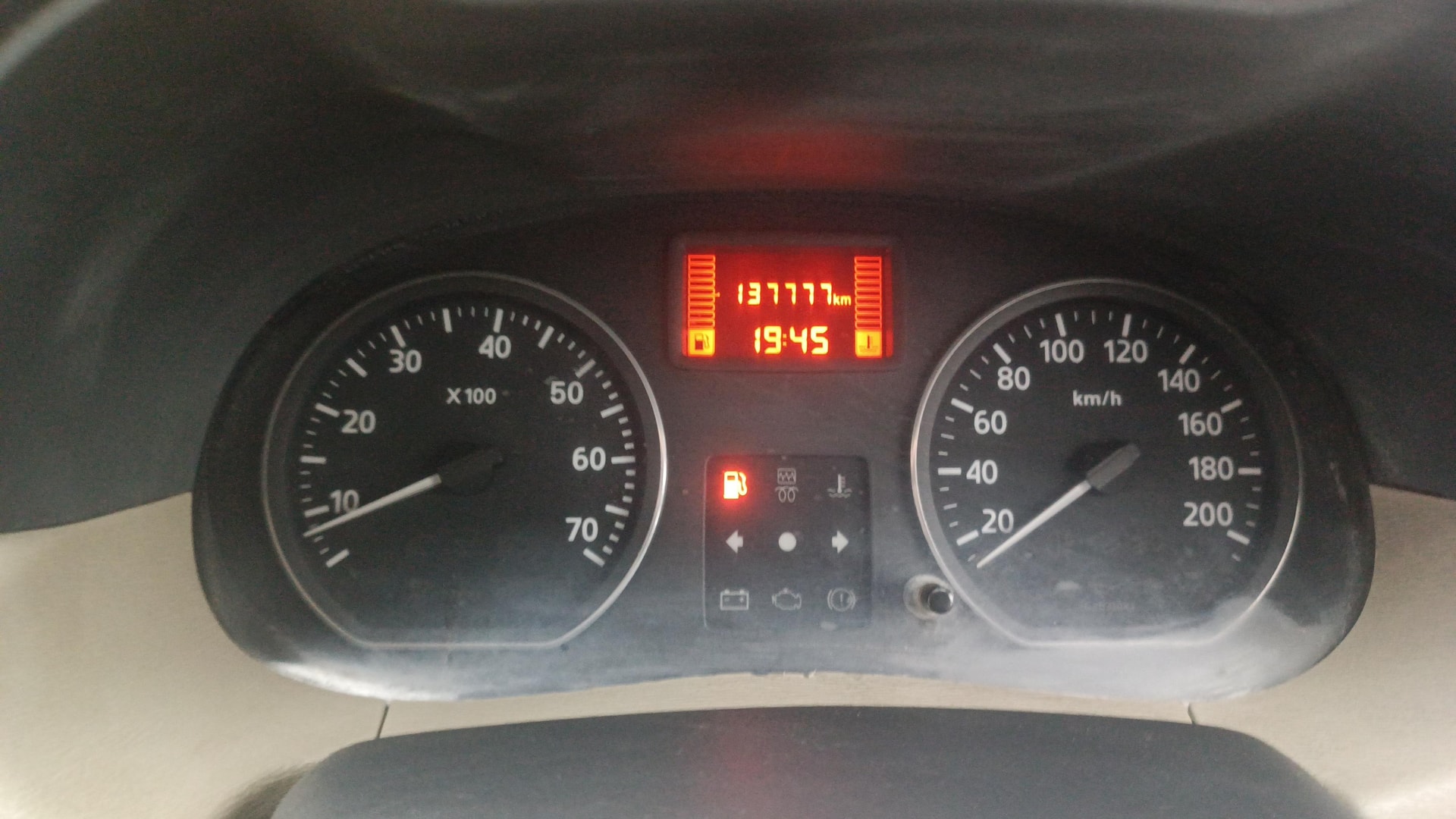 Used 2013 Nissan Terrano Used 2013 Nissan Terrano