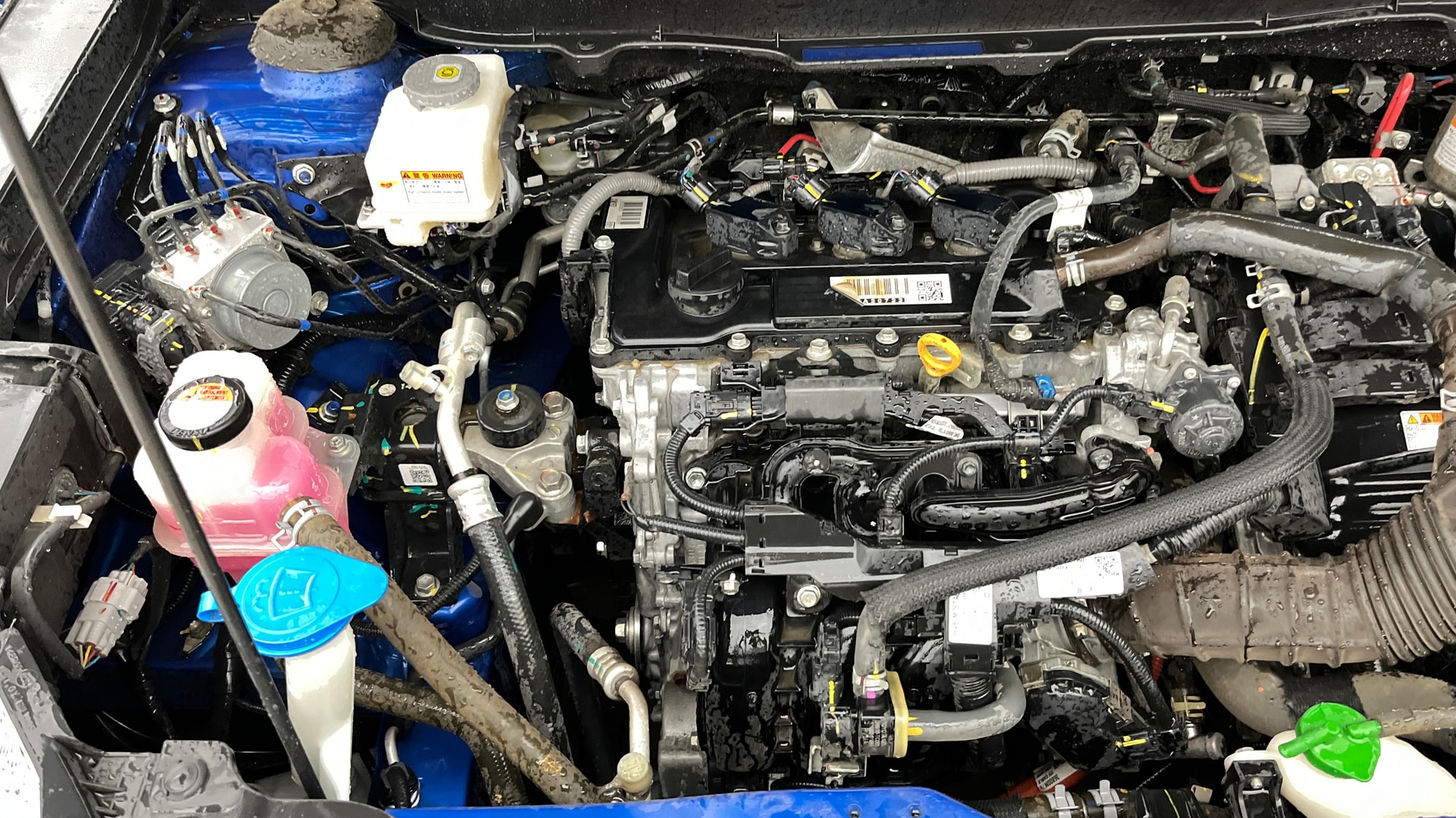 View 2023 Toyota Urban Cruiser Hyryder V e-Drive 2WD HYBRID Image 26 Used 2023 Toyota Urban Cruiser Hyryder V e-Drive 2WD HYBRID Image 26