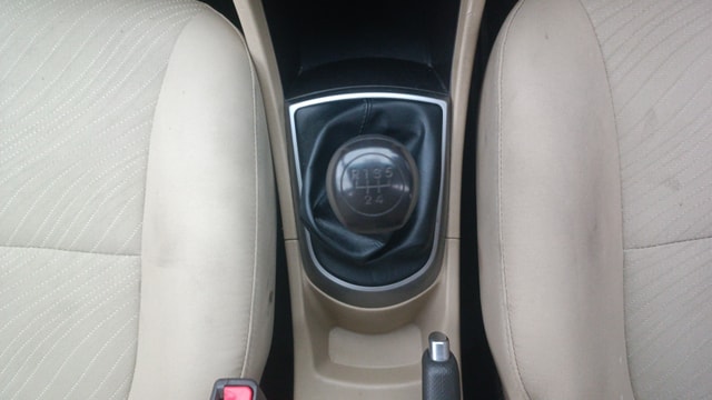 View Hyundai Verna Image 40 Used Hyundai Verna Image 40