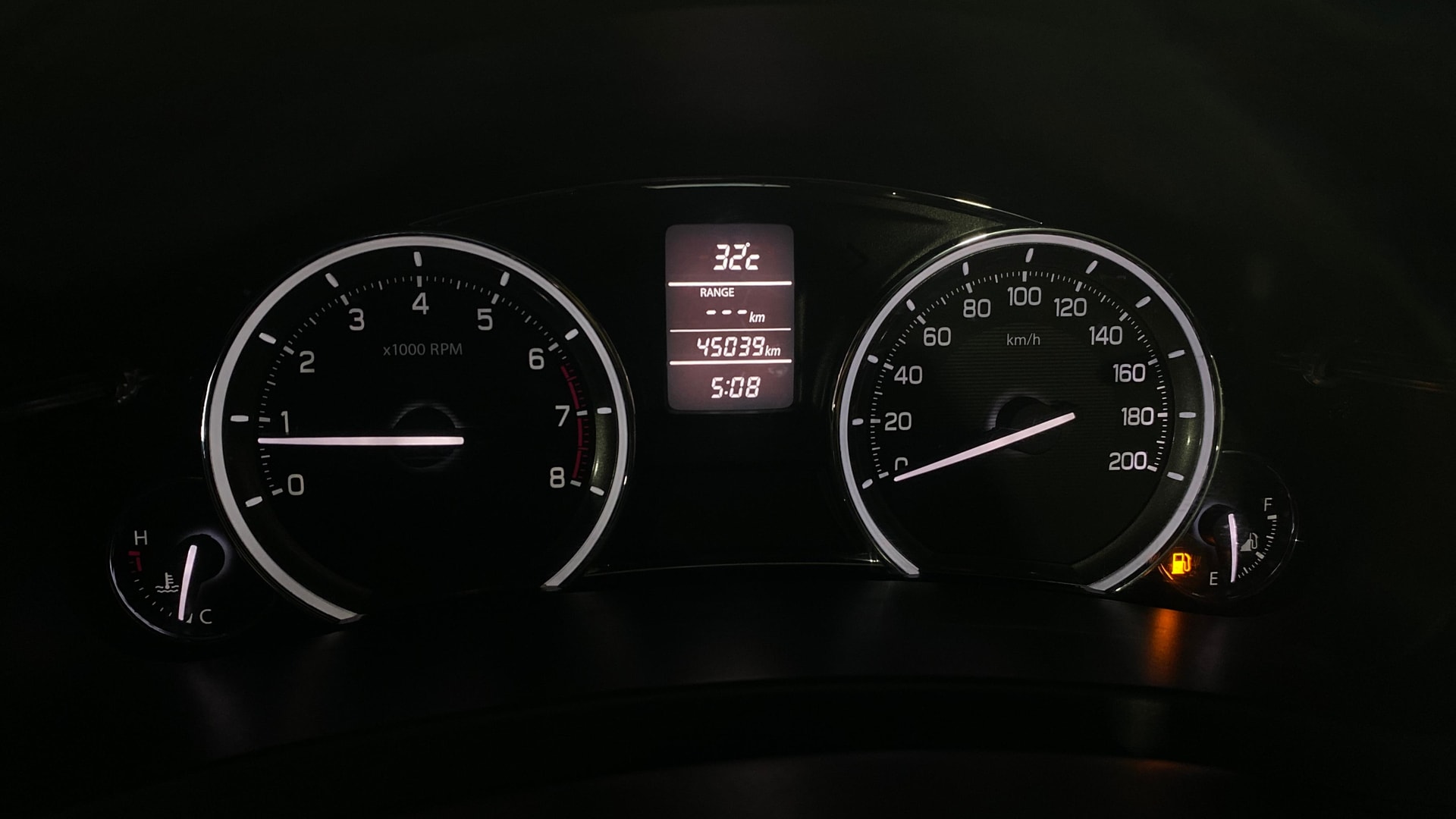 View 2018 Maruti Suzuki 1000 Base Variant Image 35 Used 2018 Maruti Suzuki 1000 Base Variant Image 35