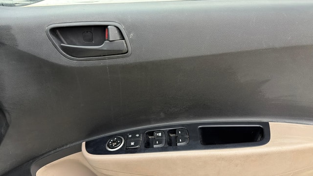 View Hyundai Grand i10 Image 33 Used Hyundai Grand i10 Image 33
