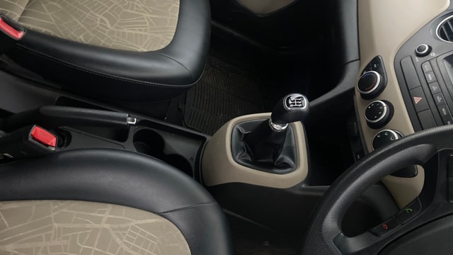 View Hyundai Grand i10 Image 37 Used Hyundai Grand i10 Image 37