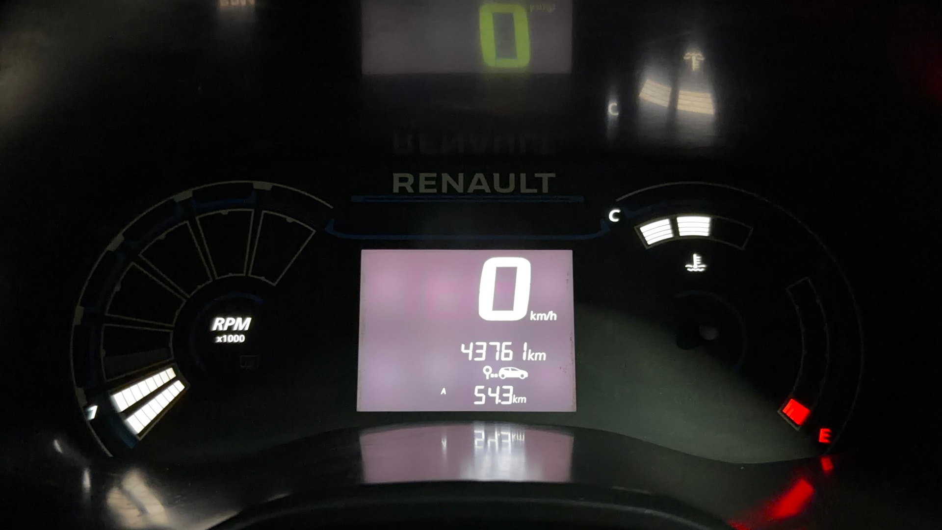 Used 2023 Renault Triber Used 2023 Renault Triber