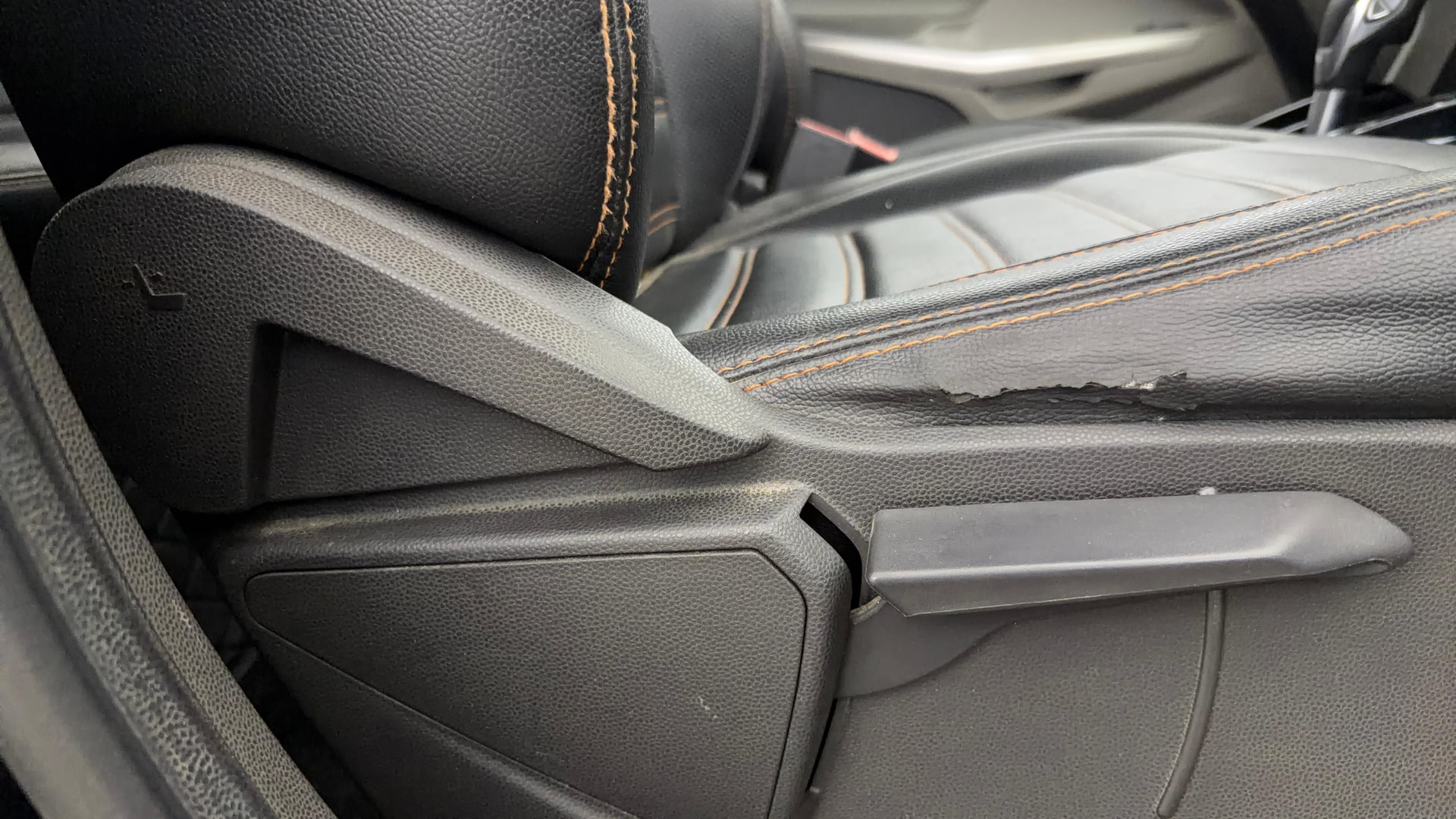 View 2017 Ford EcoSport 1.5 TDCi Diesel Ambiente BS IV Image 18 Used 2017 Ford EcoSport 1.5 TDCi Diesel Ambiente BS IV Image 18