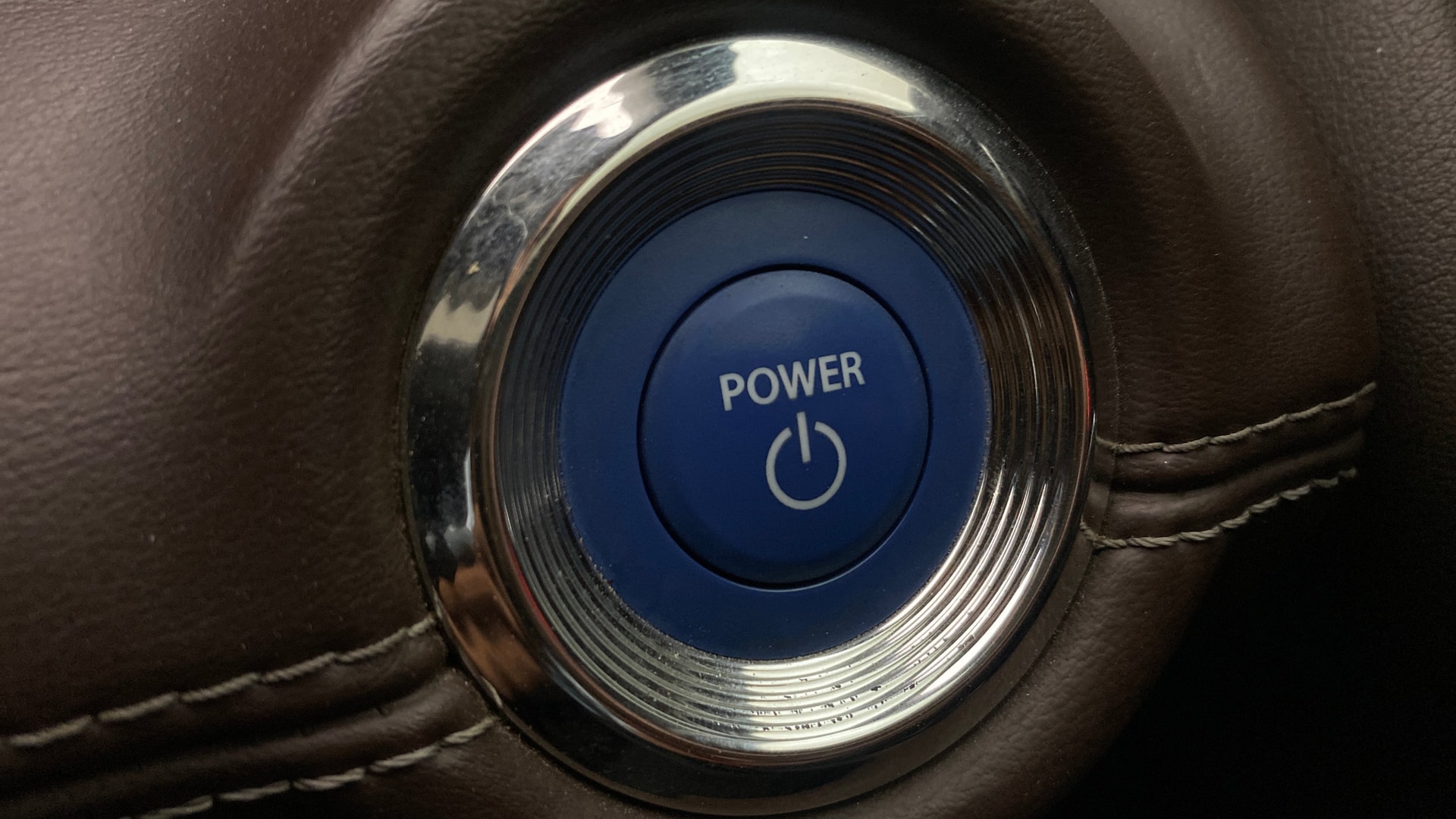 View 2022 Toyota Urban Cruiser Hyryder V e-Drive 2WD HYBRID Image 35 Used 2022 Toyota Urban Cruiser Hyryder V e-Drive 2WD HYBRID Image 35