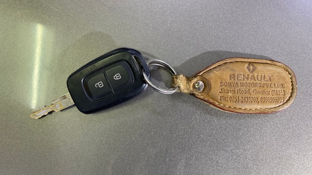 View Renault Kwid Image 17 Used Renault Kwid Image 17