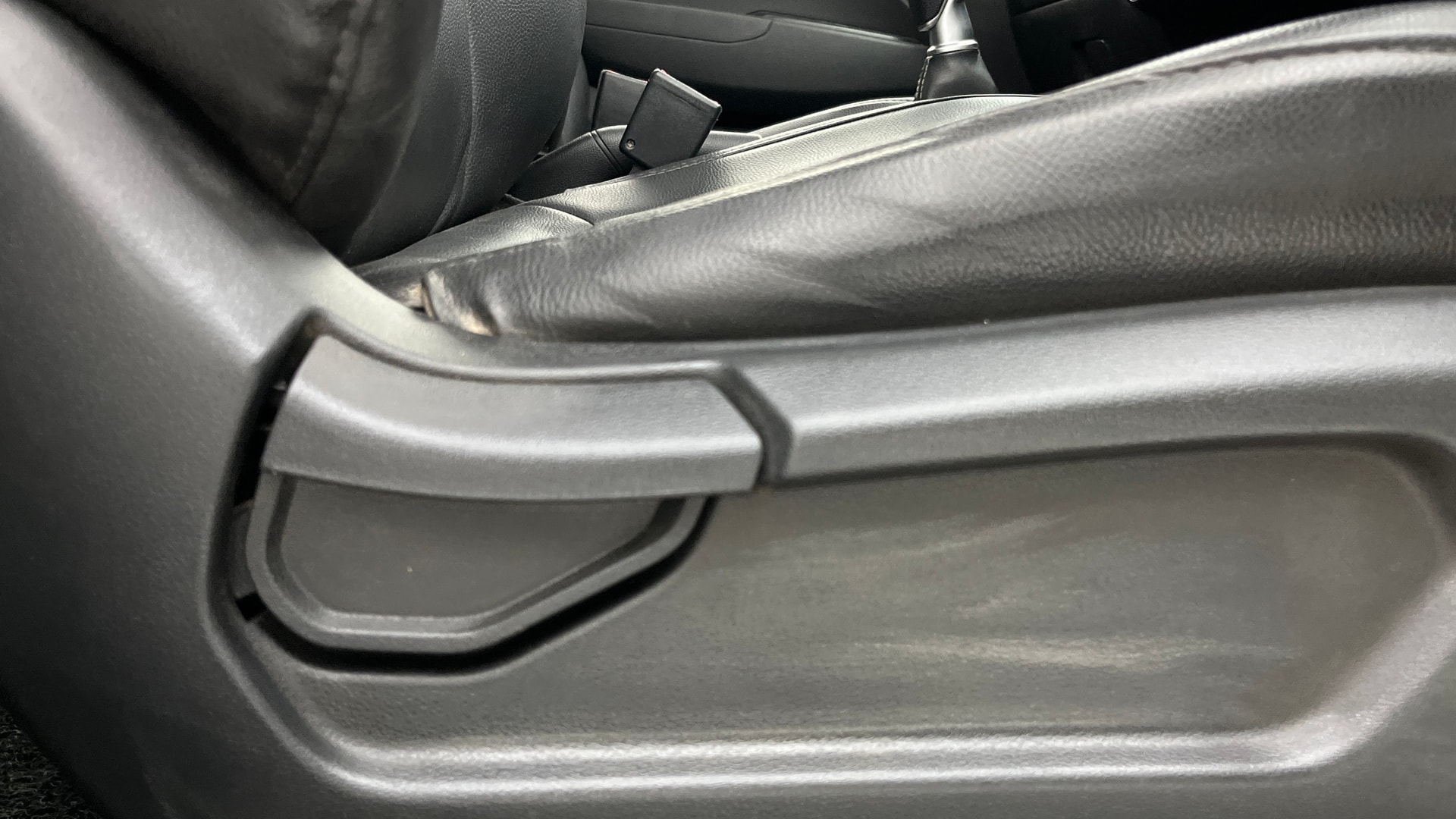 View 2020 Hyundai Venue E 1.2 Petrol BS IV Image 18 Used 2020 Hyundai Venue E 1.2 Petrol BS IV Image 18