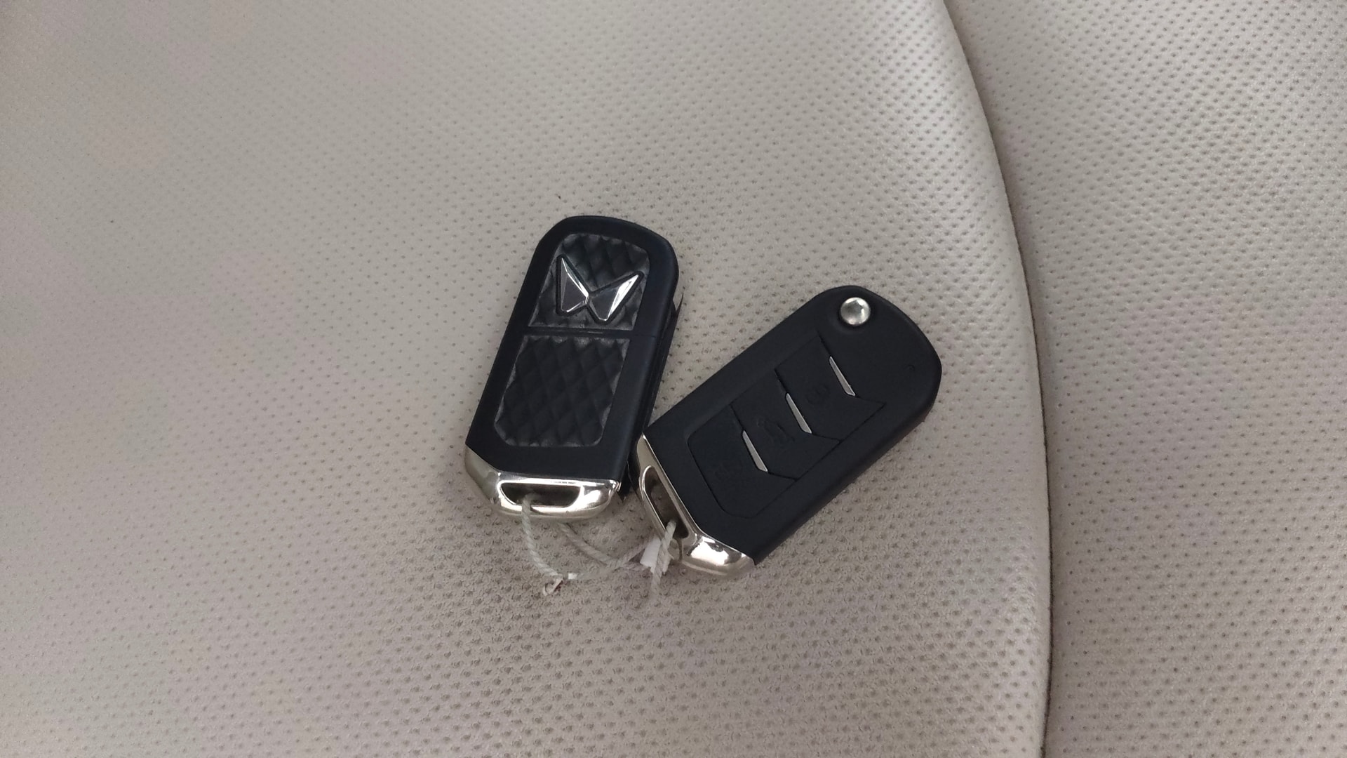 Used 2023 Mahindra XUV300 Used 2023 Mahindra XUV300