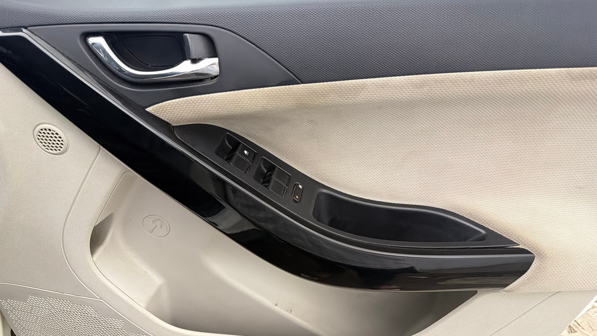 View 2022 Tata Nexon Revotron XE Image 33 Used 2022 Tata Nexon Revotron XE Image 33