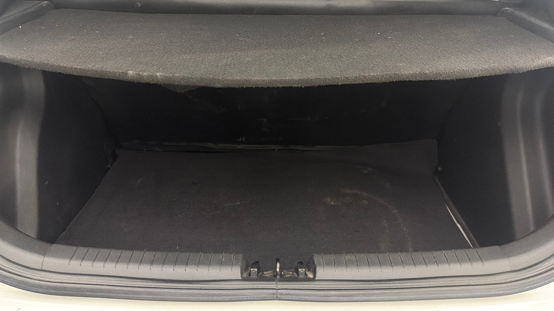 View 2019 Hyundai Elite i20 1.2 Magna Plus Petrol BS IV Image 10 Used 2019 Hyundai Elite i20 1.2 Magna Plus Petrol BS IV Image 10