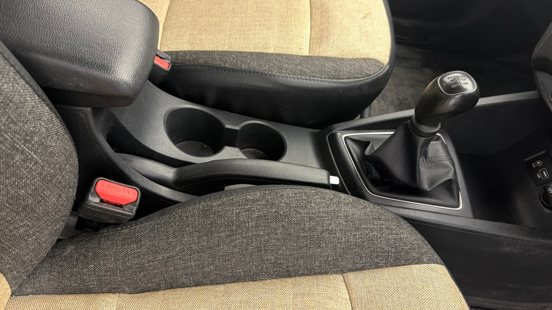 View 2019 Hyundai Elite i20 1.2 Magna Plus Petrol BS IV Image 37 Used 2019 Hyundai Elite i20 1.2 Magna Plus Petrol BS IV Image 37
