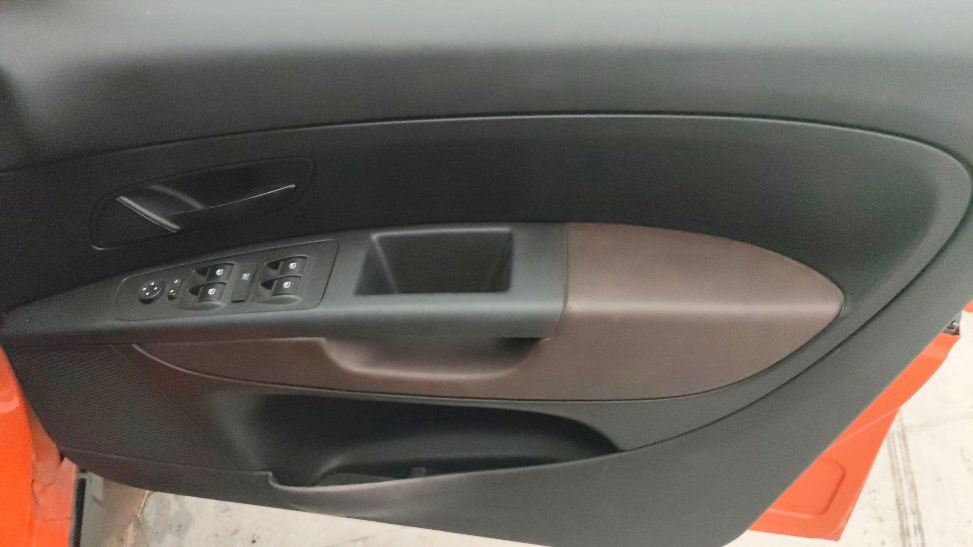 View 2016 Fiat Avventura Dynamic 1.4L FIRE Petrol Image 33 Used 2016 Fiat Avventura Dynamic 1.4L FIRE Petrol Image 33