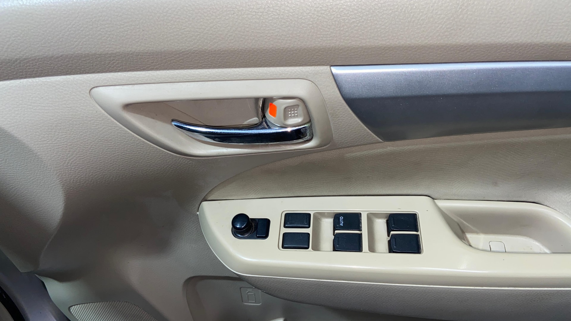 View 2016 Maruti Suzuki 1000 Base Variant Image 39 Used 2016 Maruti Suzuki 1000 Base Variant Image 39