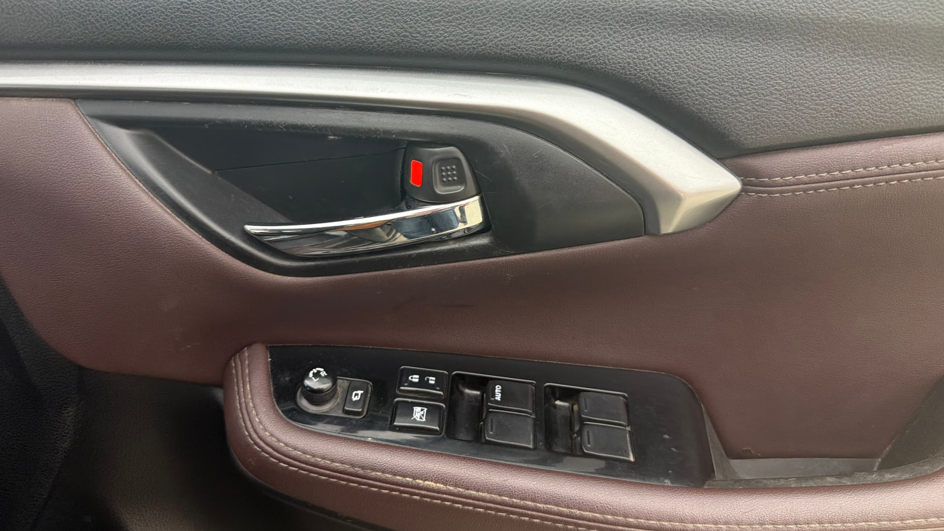 View 2022 Maruti Suzuki 1000 Base Variant Image 34 Used 2022 Maruti Suzuki 1000 Base Variant Image 34