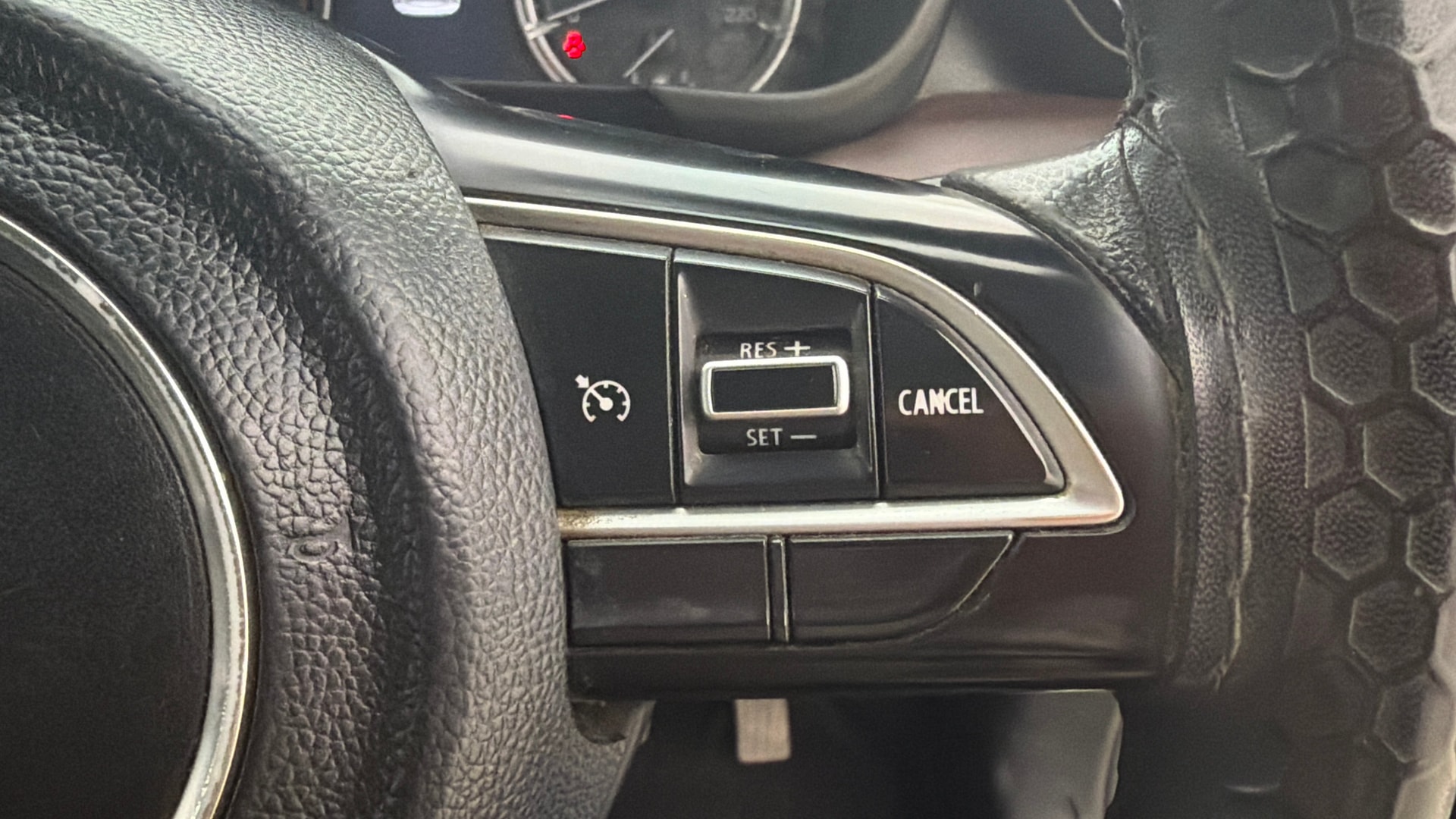 View 2022 Maruti Suzuki 1000 Base Variant Image 3 Used 2022 Maruti Suzuki 1000 Base Variant Image 3