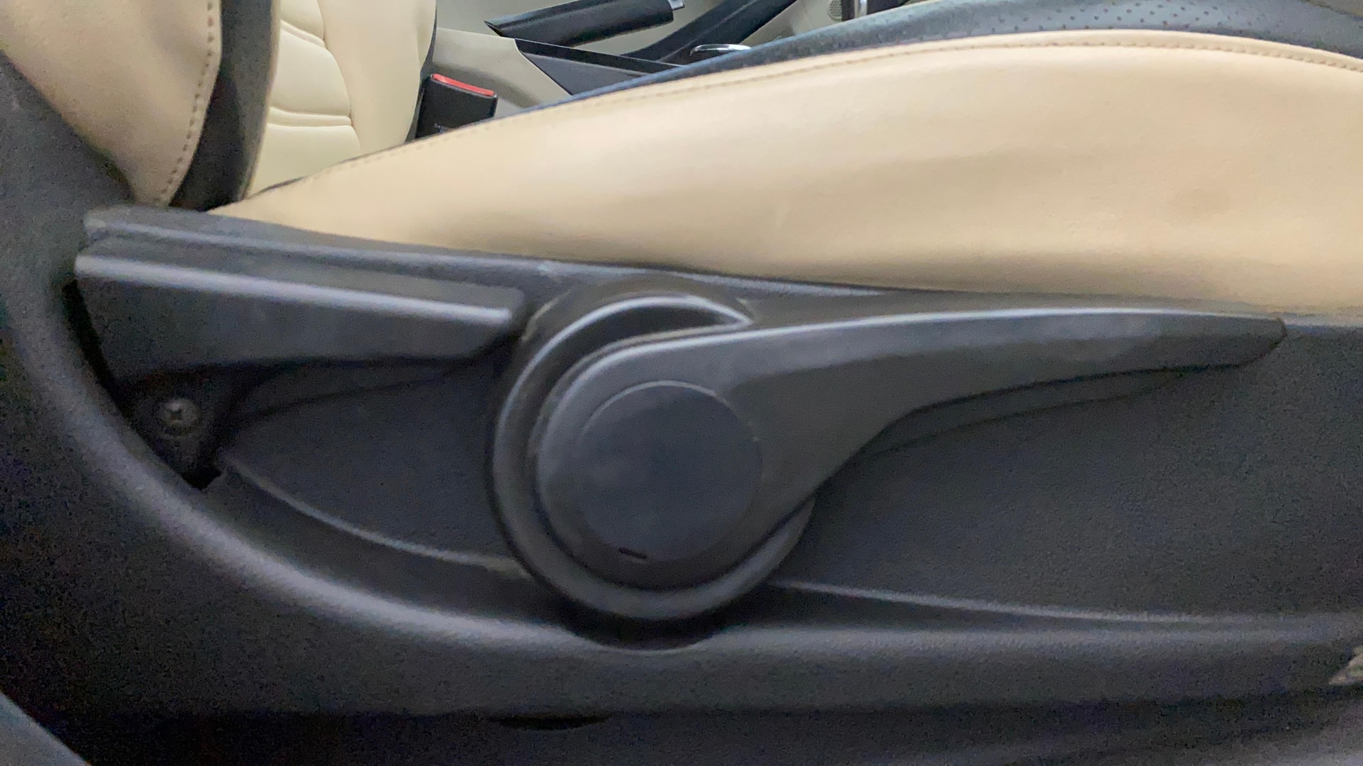 View 2021 Tata Nexon XZA Plus Diesel Image 11 Used 2021 Tata Nexon XZA Plus Diesel Image 11