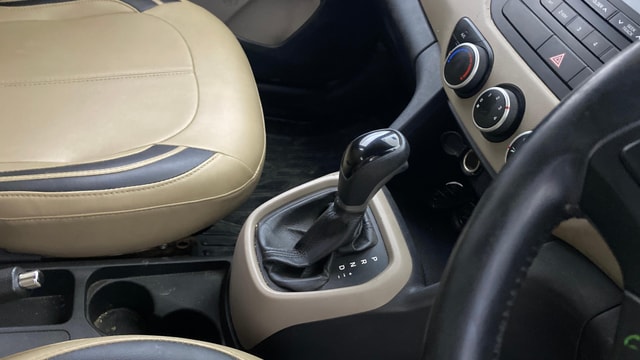 View Hyundai Grand i10 Image 38 Used Hyundai Grand i10 Image 38