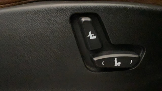 View MG Hector Plus Image 12 Used MG Hector Plus Image 12