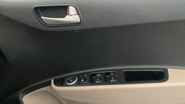 View Hyundai Grand i10 Image 32 Used Hyundai Grand i10 Image 32