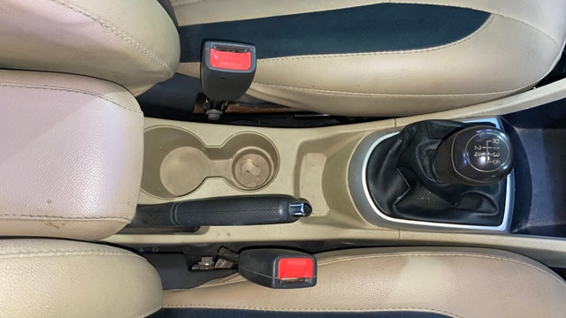 View Hyundai Fluidic Verna Image 39 Used Hyundai Fluidic Verna Image 39