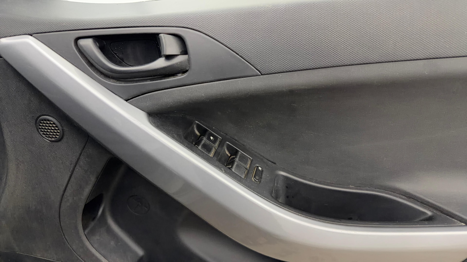 View 2021 Tata Nexon Revotron XE Image 33 Used 2021 Tata Nexon Revotron XE Image 33