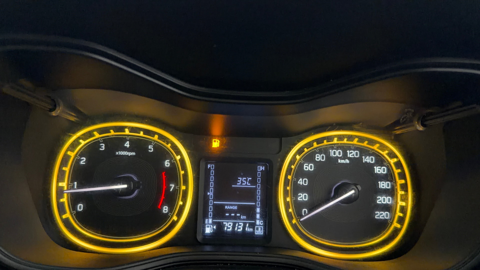 View 2022 Maruti Suzuki 1000 Base Variant Image 21 Used 2022 Maruti Suzuki 1000 Base Variant Image 21