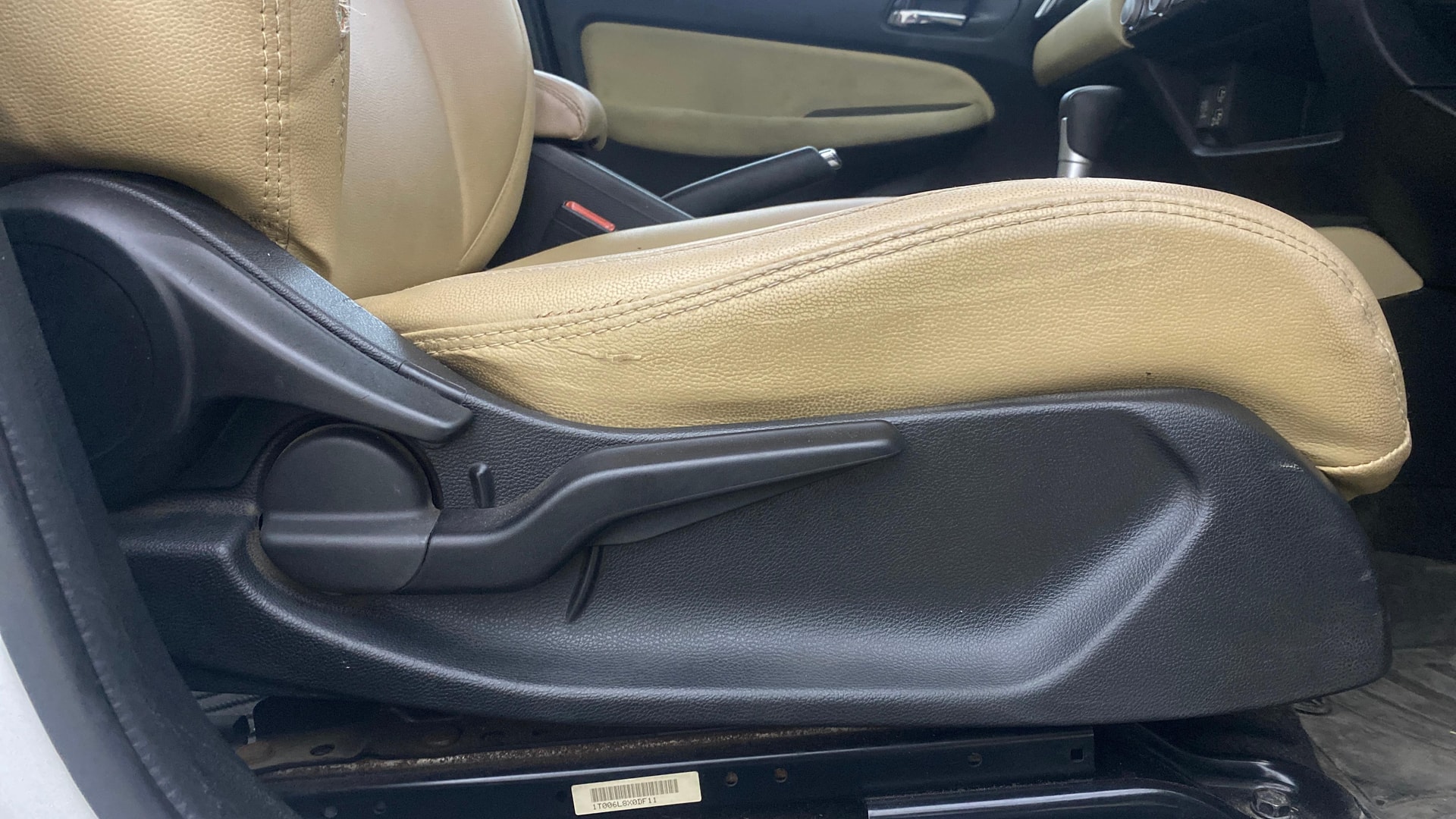 View 2020 Honda City ZX MT Diesel Anniversary Edition Image 18 Used 2020 Honda City ZX MT Diesel Anniversary Edition Image 18