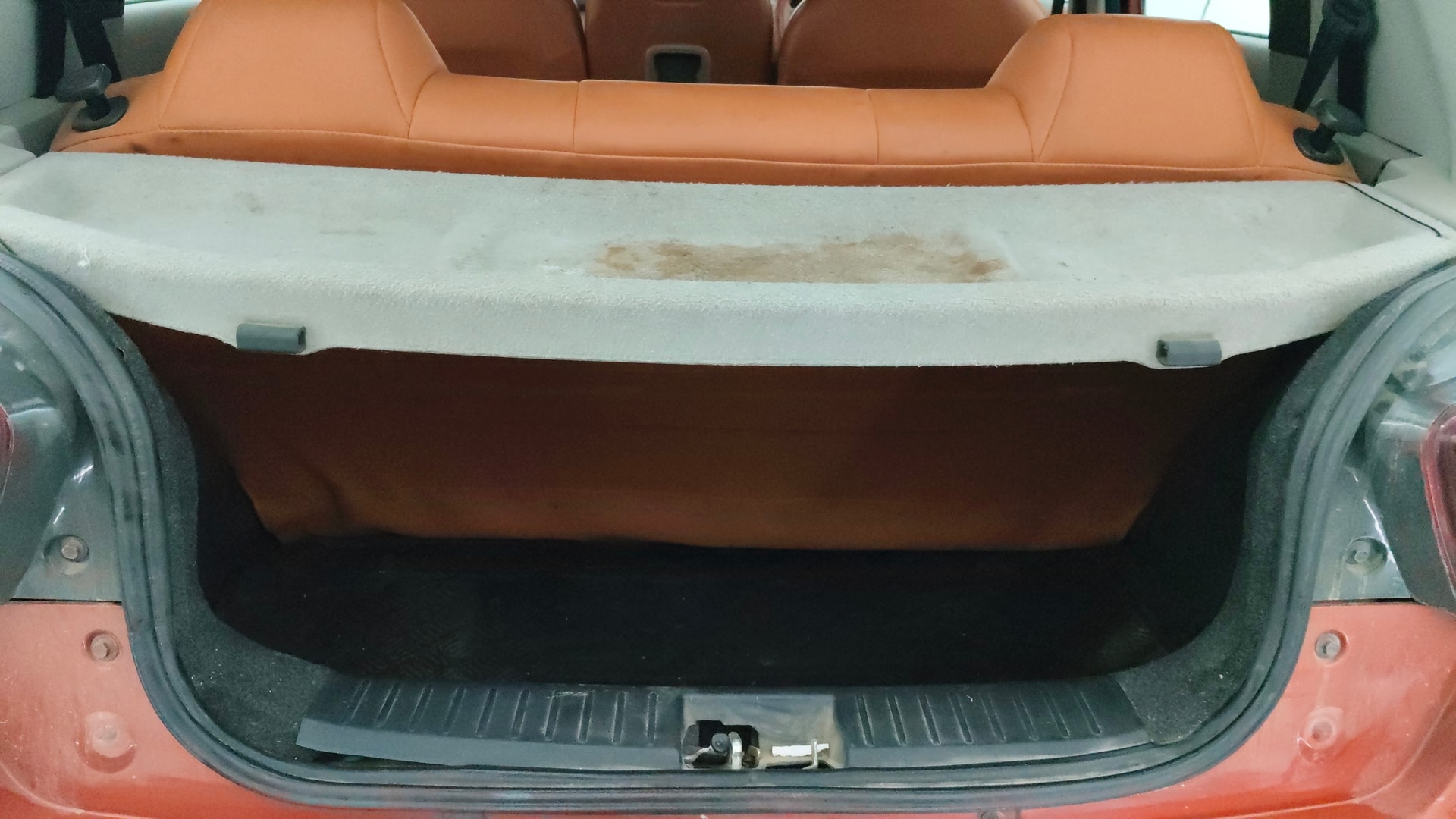 Used 2016 Mahindra KUV100 Used 2016 Mahindra KUV100