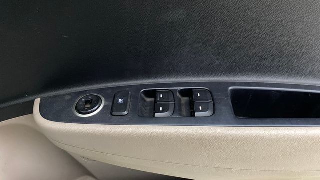 View Hyundai Xcent Image 33 Used Hyundai Xcent Image 33
