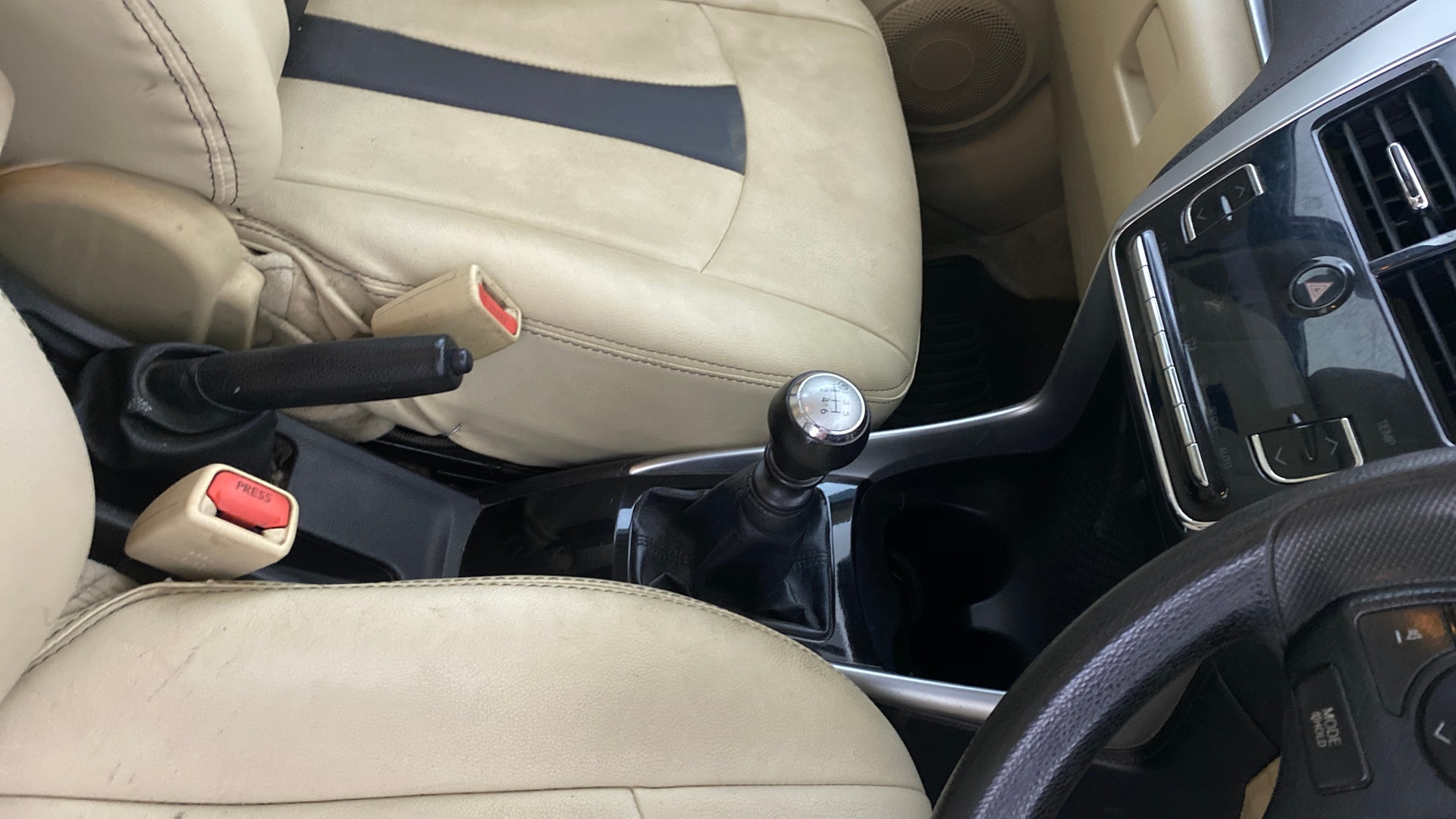 View 2019 Toyota Yaris G MT Image 38 Used 2019 Toyota Yaris G MT Image 38