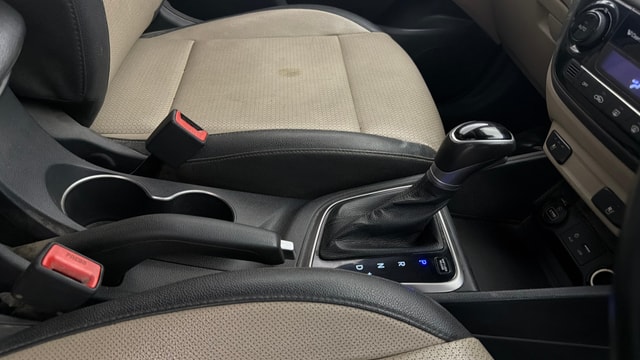 View Hyundai Verna Image 41 Used Hyundai Verna Image 41