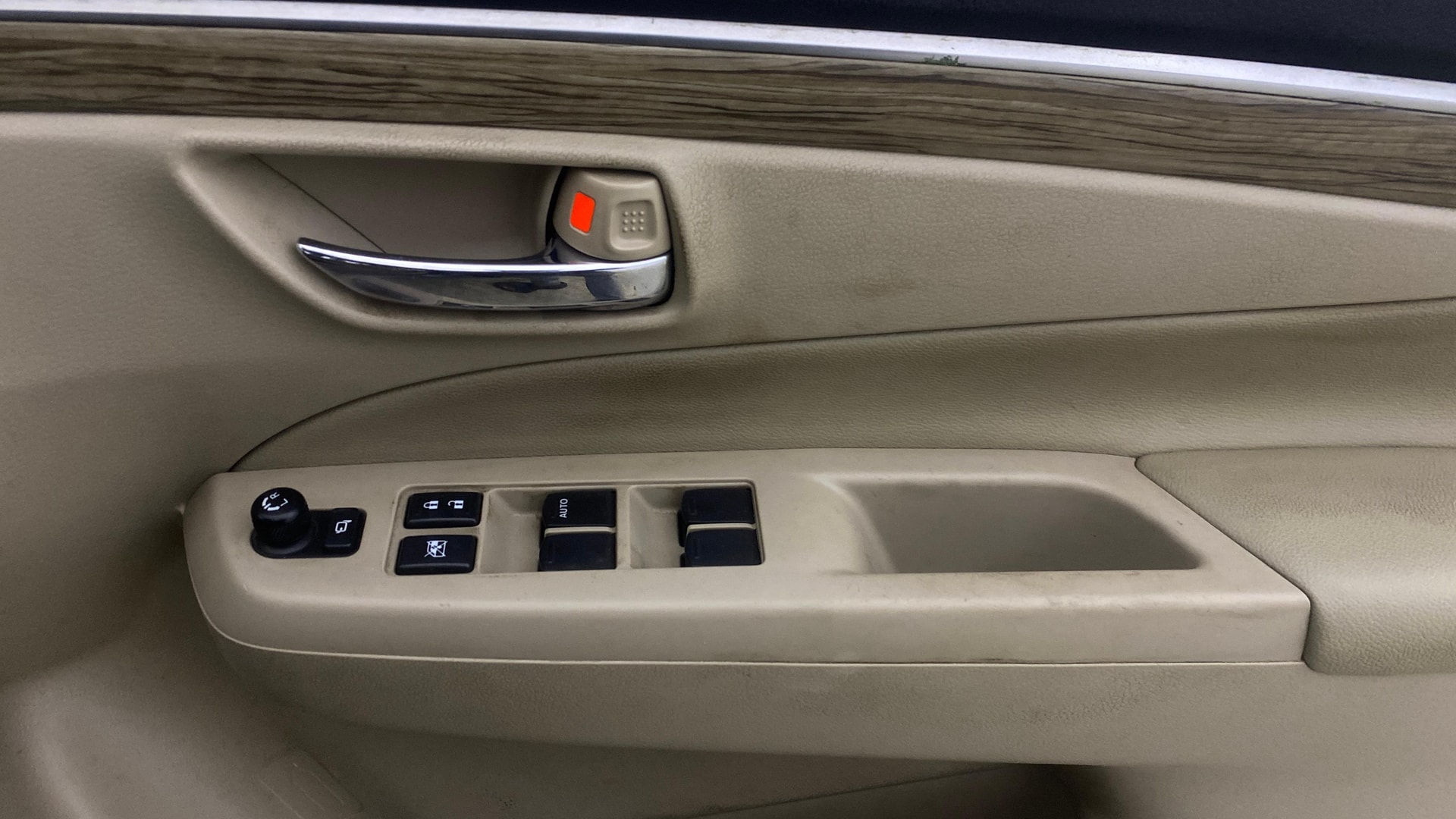 View 2022 Maruti Suzuki 1000 Base Variant Image 34 Used 2022 Maruti Suzuki 1000 Base Variant Image 34